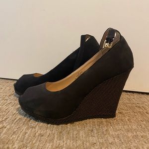 Suede black peep toe wedge